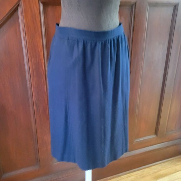 Vintage Villiager Navy Wool Skirt Tag Size 16 Actual Sz 8 - Picture 2 of 7